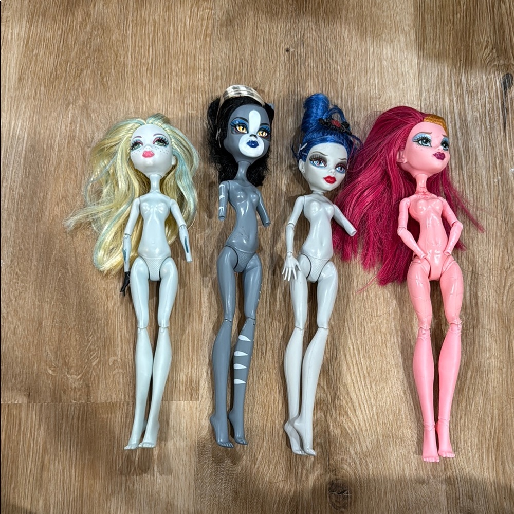 Monster High Doll Set - missing limbs 1|A1